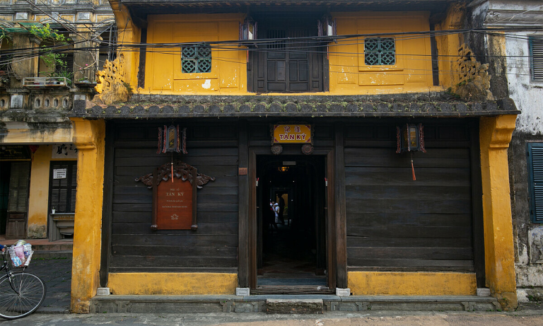 The historic about “Door-eye” - Spiritual Symbol Of The People In Hoi An