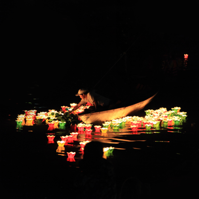 Lantern Moments - The Soul Of Hoi An Ancient Town